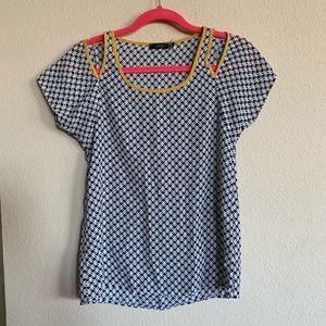 THML Jaye Cutout Shoulder Top - xsp